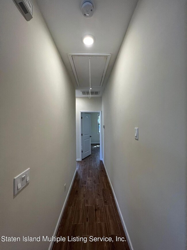 170 Edgegrove Ave unit 2, Staten Island, NY 10312 - photo 6