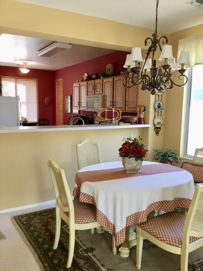 Dining area adjacent to kitchen...