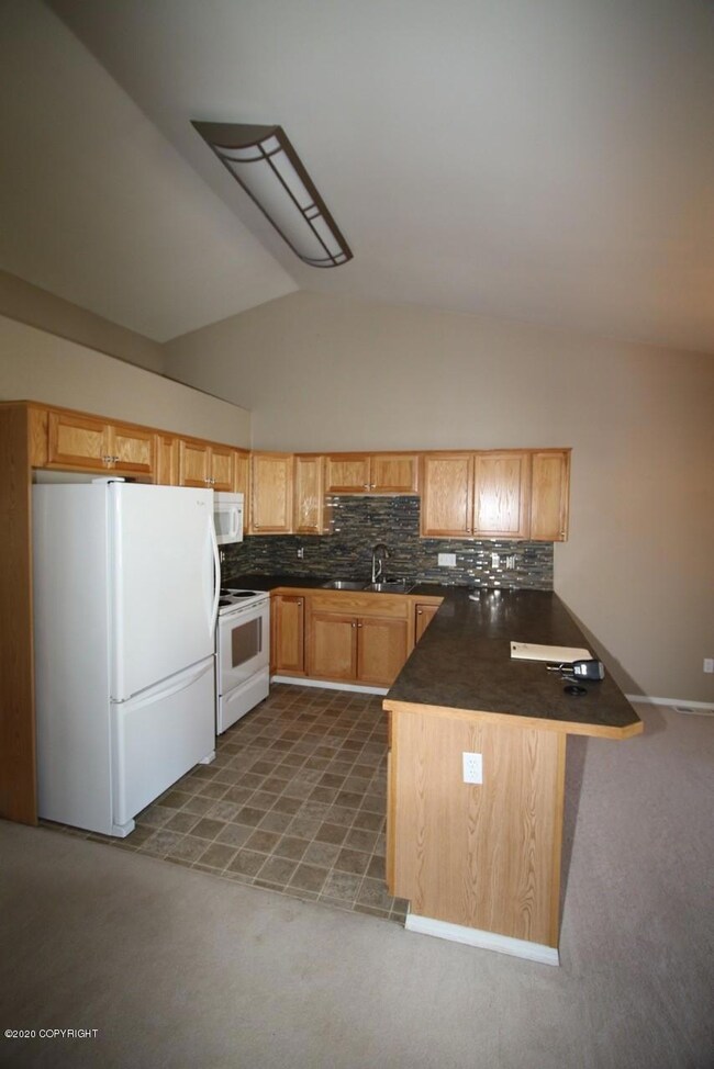 5602 Sapphire Loop unit 57B, Anchorage, AK 99504 - photo 7
