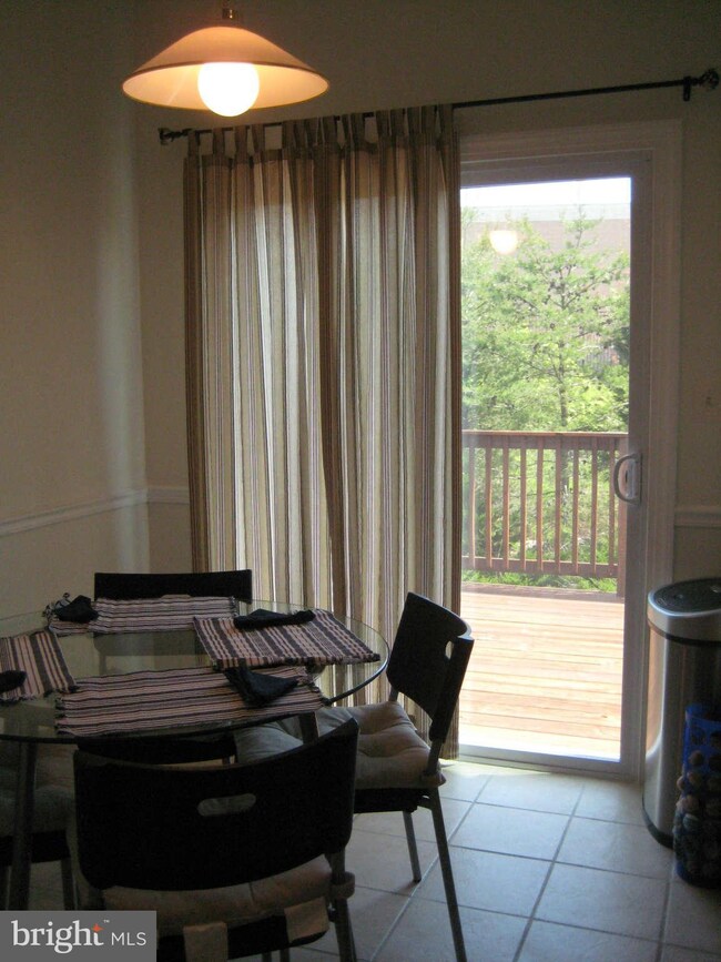 4148 Ashmere Cir, Dumfries, VA 22025 - photo 3