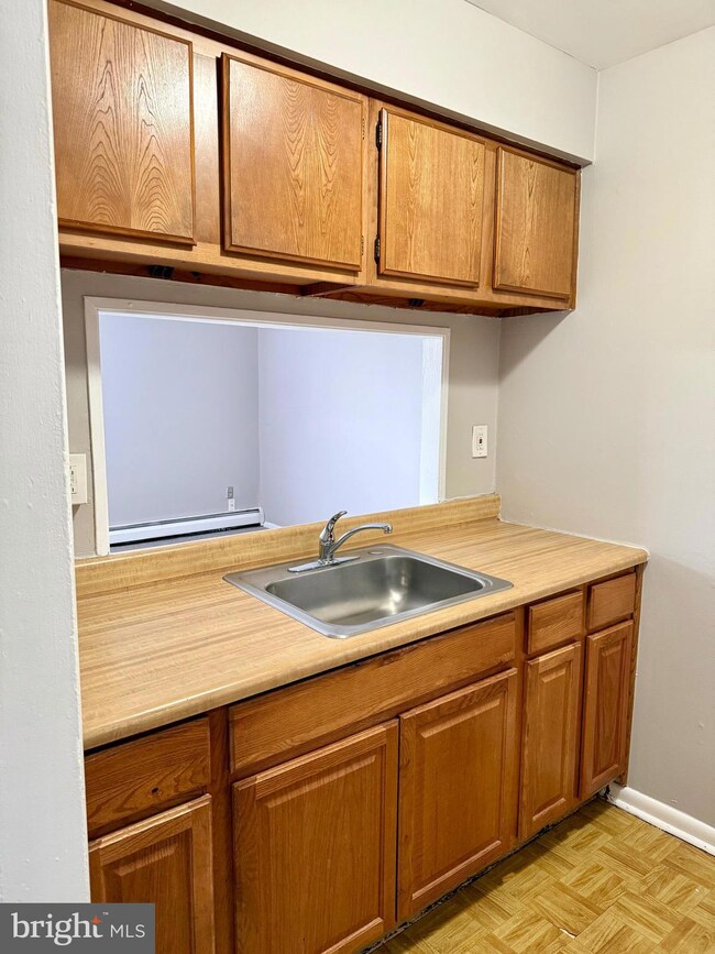 8125 W Chester Pike unit C7, Upper Darby, PA 19082 - photo 7