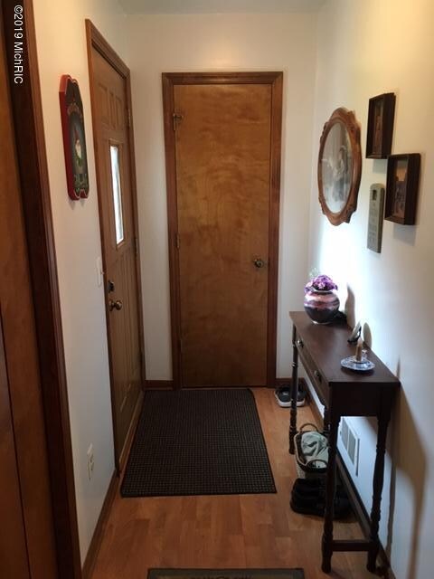 961 Bayou Dr SW unit 153, Byron Center, MI 49315 - photo 6