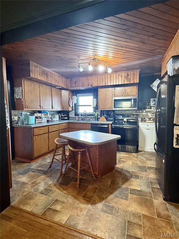 405 N Vine St, Nokomis, IL 62075 - photo 5