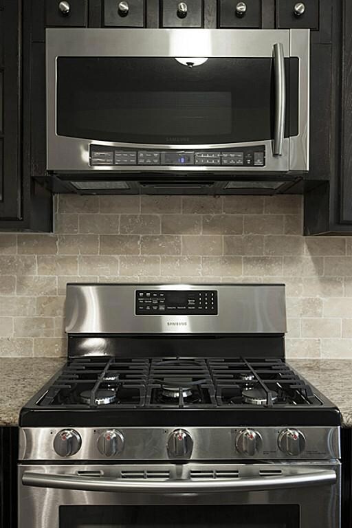 5466 Apple Blossom Ln, Friendswood, TX 77546 - photo 5