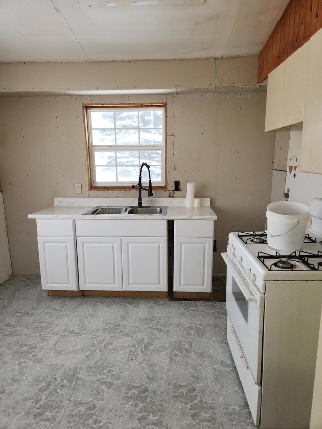 45 & 47 Duke Lake Rd unit 45 & 47, Kincheloe, MI 49788 - photo 2