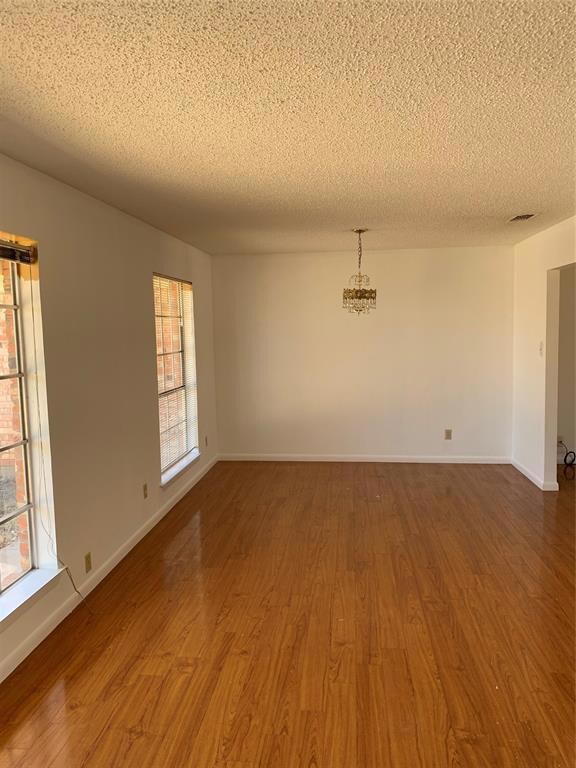 117 Oak Ridge Dr, Cleburne, TX 76031 - photo 3