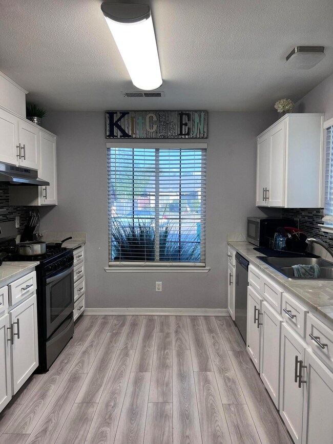 14641 Walker Rd, Porterville, CA 93257 - photo 4