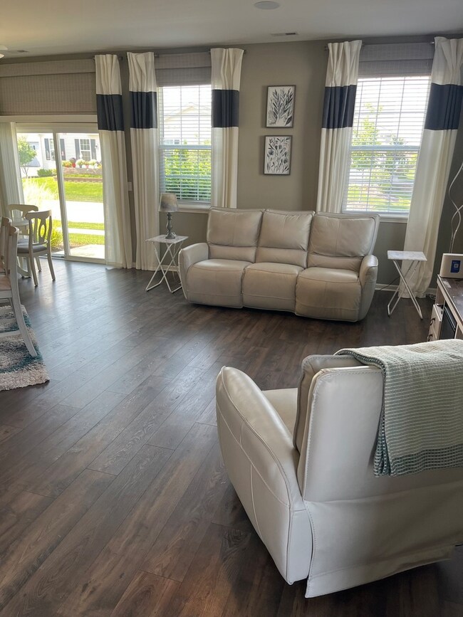 1732 Southern Cir unit 1732, Pingree Grove, IL 60140 - photo 6