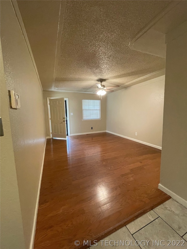 1022 N 3rd St, Jenks, OK 74037 - photo 4