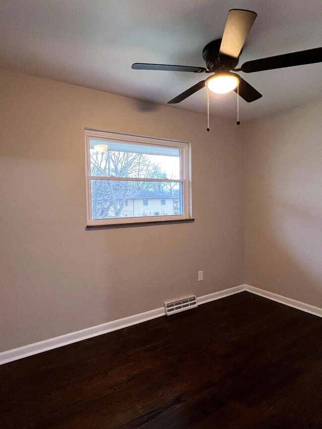 996 Wetmore Rd, Columbus, OH 43224 - photo 7