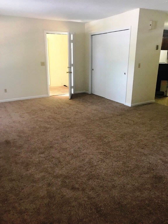 215 Kirk Ln unit 23, Pendleton, SC 29670 - photo 3