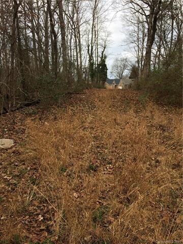 000 N Kelly St unit 2,3,4,7, Statesville, NC 28677 - photo 3