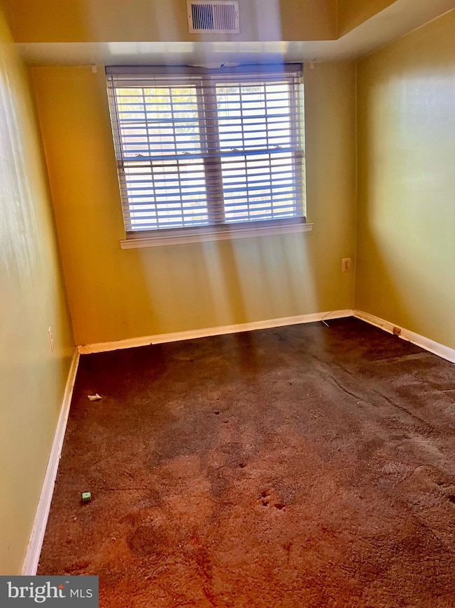 3066 Pineview Ct NE, Washington, DC 20018 - photo 6