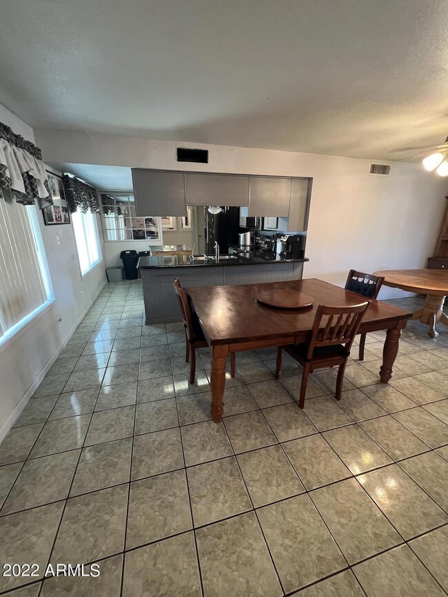 7809 W Monterey Way, Phoenix, AZ 85033 - photo 3