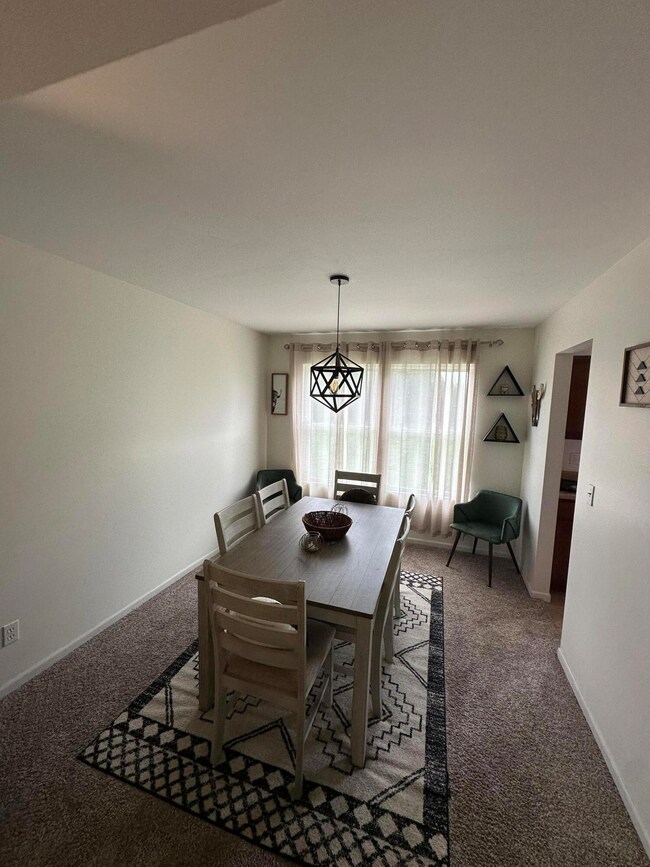 627 Fieldcrest Cir, Wanatah, IN 46390 - photo 7