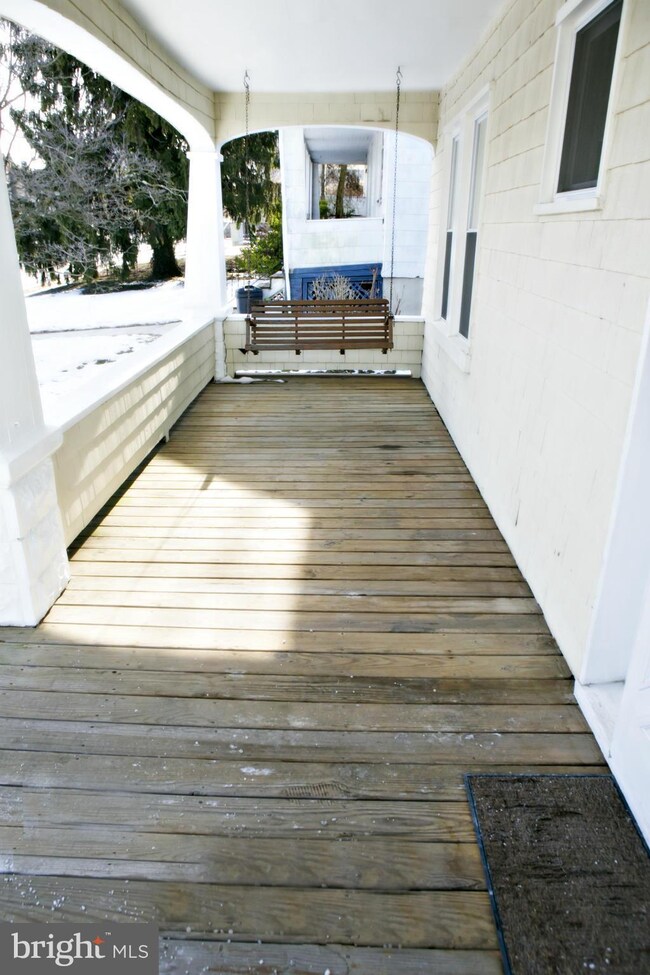 2909 Gibbons Ave, Baltimore, MD 21214 - photo 2