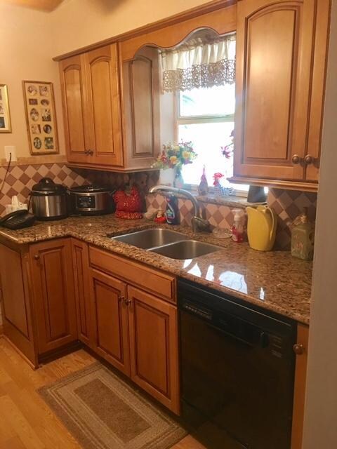312 kitchnFullSizeRender (41)