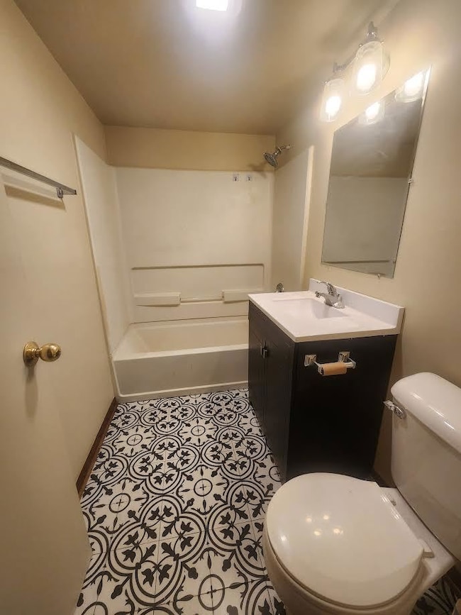 1000 Parkwood Dr unit 1E, Joliet, IL 60432 - photo 5