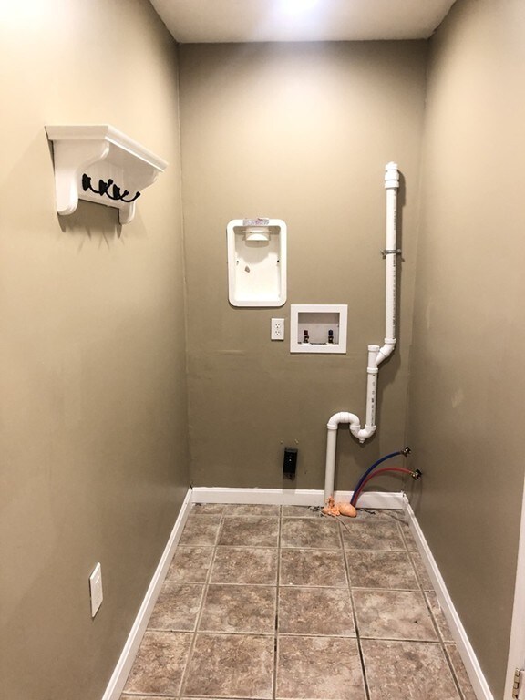 693 Walnut St unit 1, Fall River, MA 02720 - photo 3