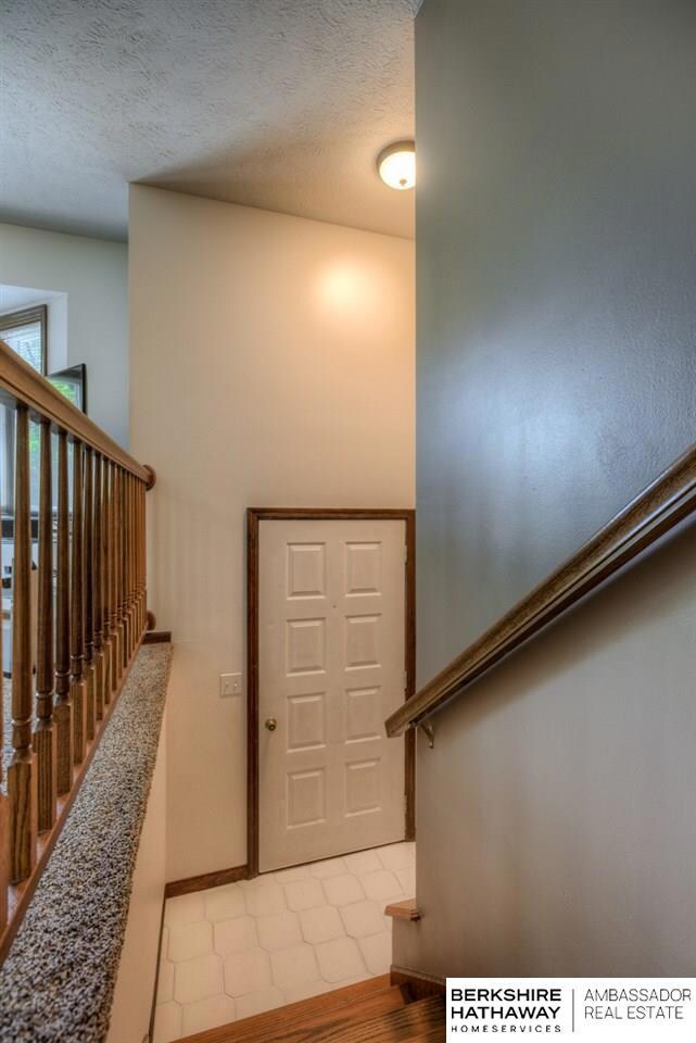 13068 Ames Ave, Omaha, NE 68164 - photo 5