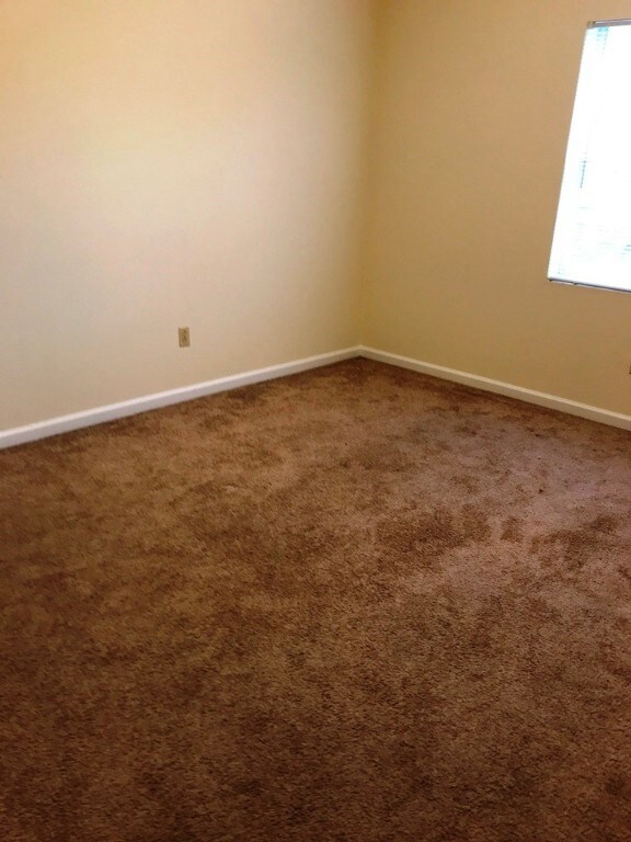 205 Kirk Ln unit 5, Pendleton, SC 29670 - photo 5