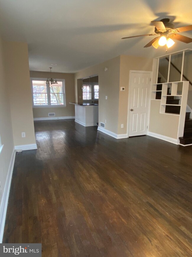 312 Grovethorn Rd, Middle River, MD 21220 - photo 3