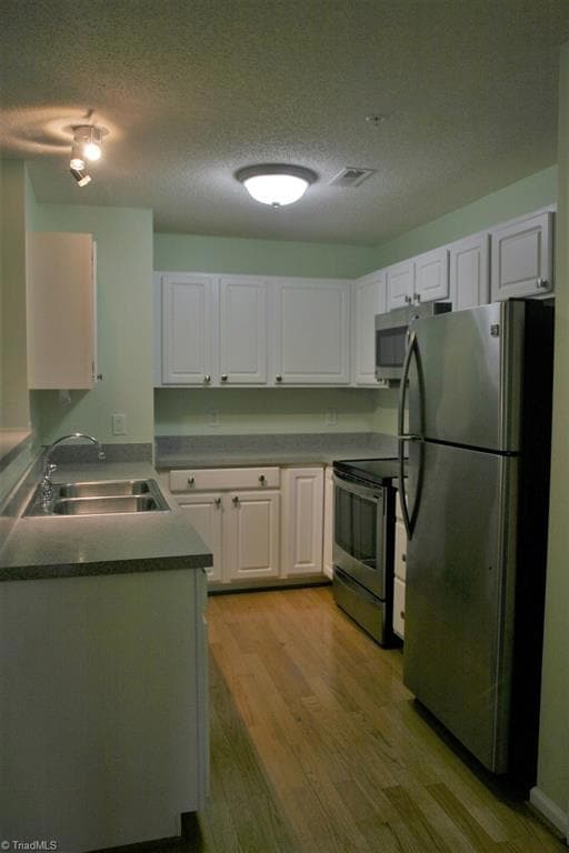 2023 Salem Bluff Dr unit 2023, Winston Salem, NC 27127 - photo 7