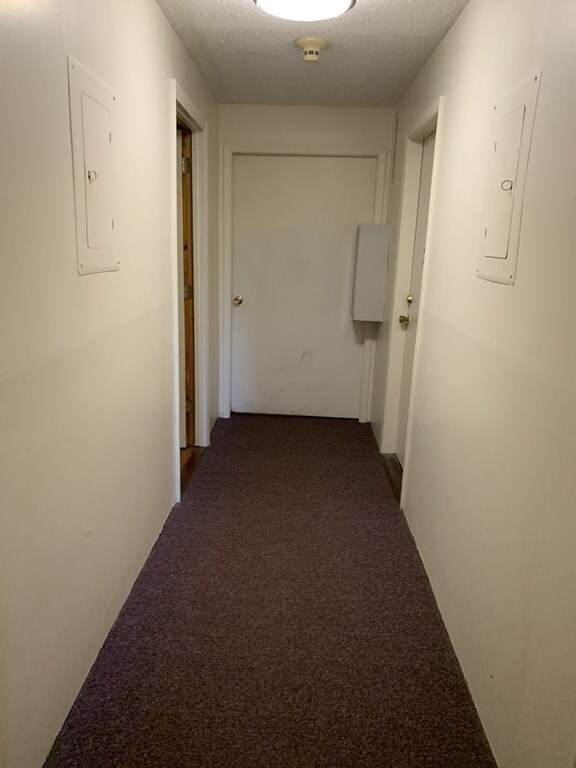 98 Pemberton St unit 22, Dracut, MA 01826 - photo 4