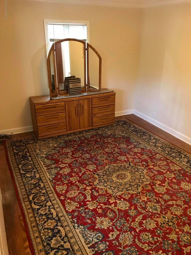 236 Bayview Ave, Staten Island, NY 10309 - photo 5