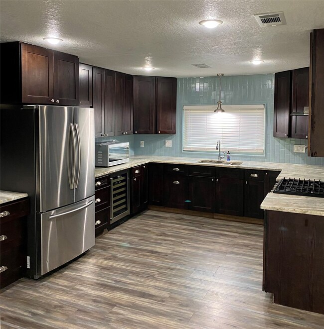 1820 Old Van Vleck Rd, Bay City, TX 77414 - photo 2