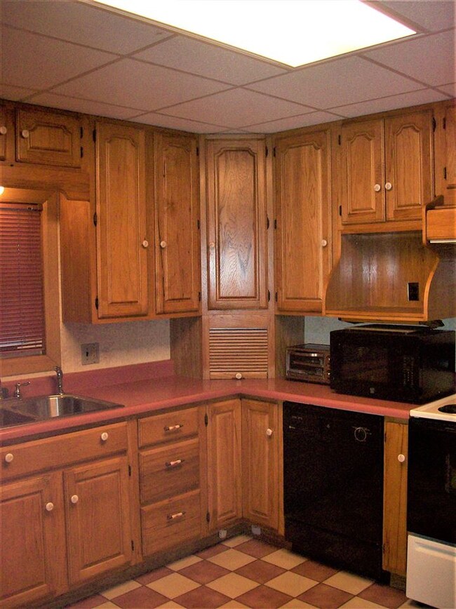 9 Harmony Ln, Claremont, NH 03743 - photo 3