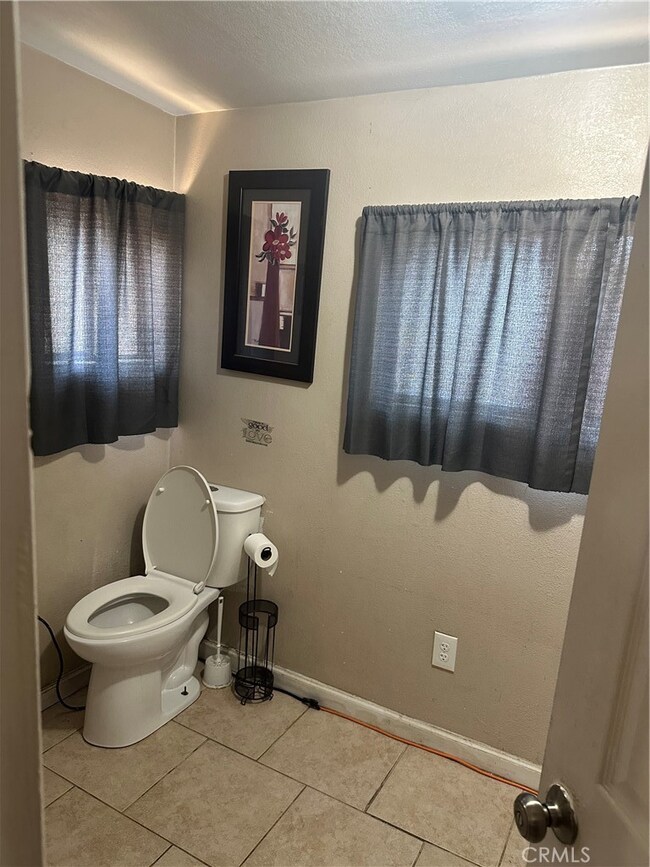 10337 Mull Ave, Riverside, CA 92505 - photo 7