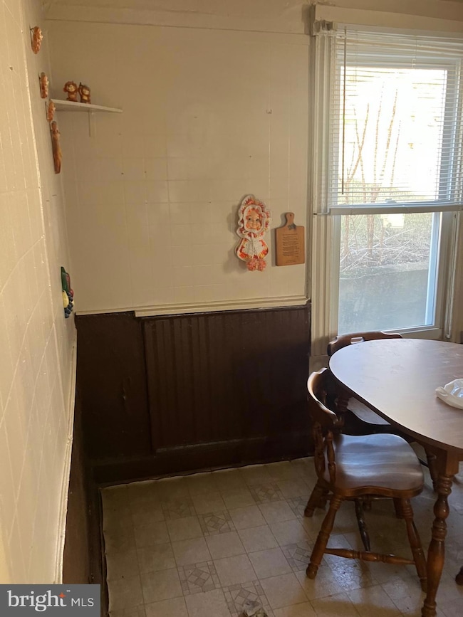 805 E B St, Brunswick, MD 21716 - photo 5