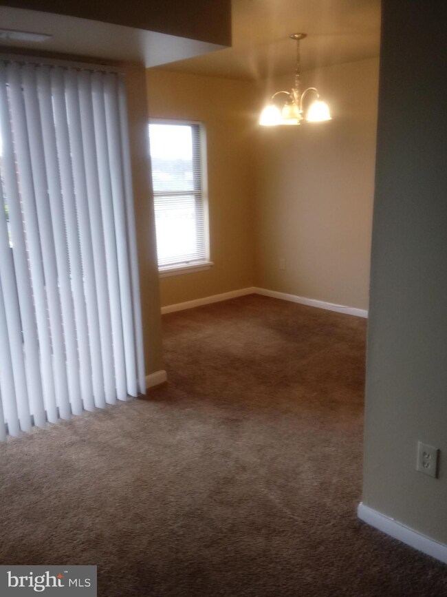 3803 Saint Barnabas Rd unit 204, Suitland, MD 20746 - photo 5