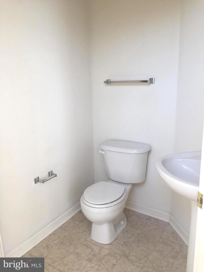 17682 Potter Bell Way, Hagerstown, MD 21740 - photo 4