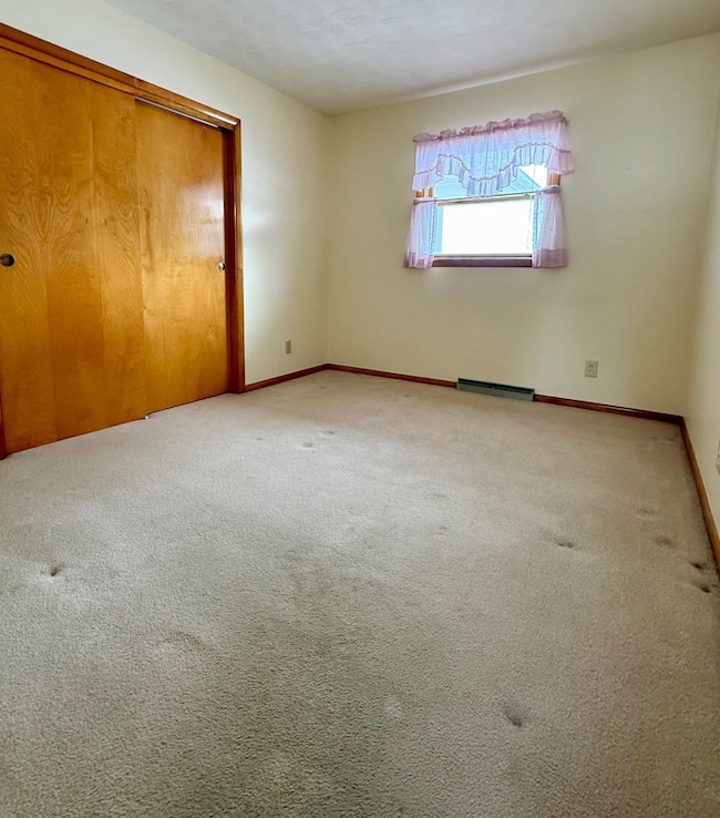 5548 E Gadde Bridge Ln, Olney, IL 62450 - photo 7