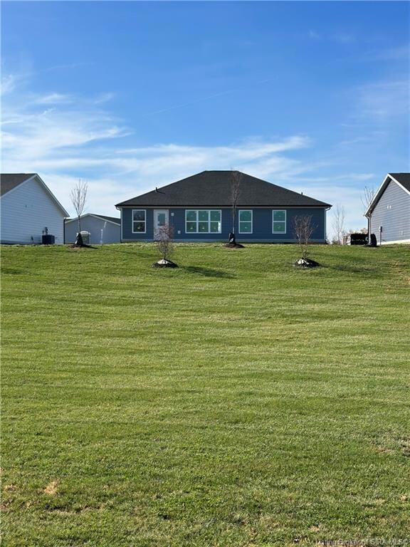 867 Wolf Run Park Blvd, Jeffersonville, IN 47130 - photo 2