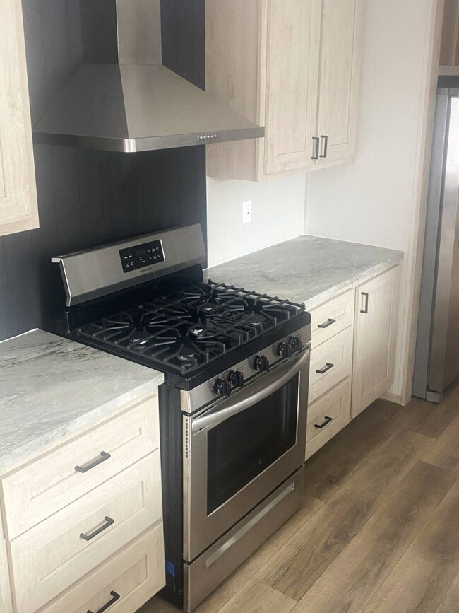 6621 W Ridge Rd unit V17, Fairview, PA 16415 - photo 5