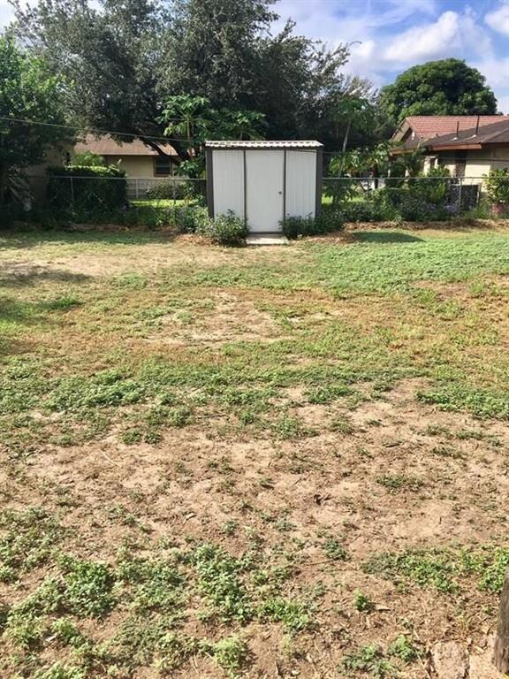 302 S Main St, Donna, TX 78537 - photo 5