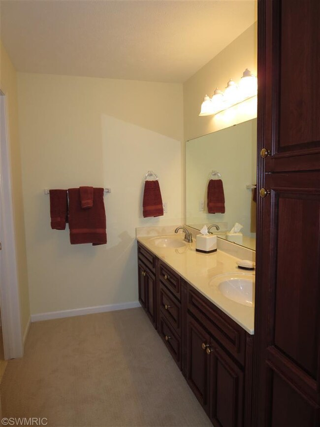 2366 Whimbrel Ct NE, Grand Rapids, MI 49505 - photo 6