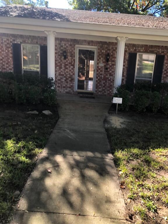 313 Circleview Dr N, Hurst, TX 76054 - photo 4