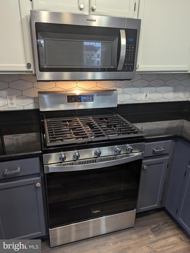 46924 Courtyard Square unit 300, Sterling, VA 20164 - photo 7