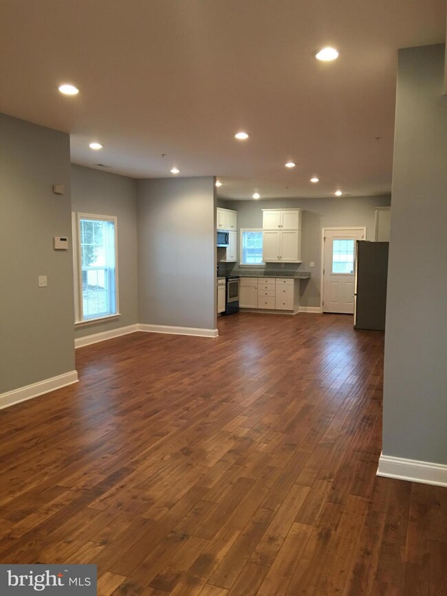 908 Nova Ave, Capitol Heights, MD 20743 - photo 3