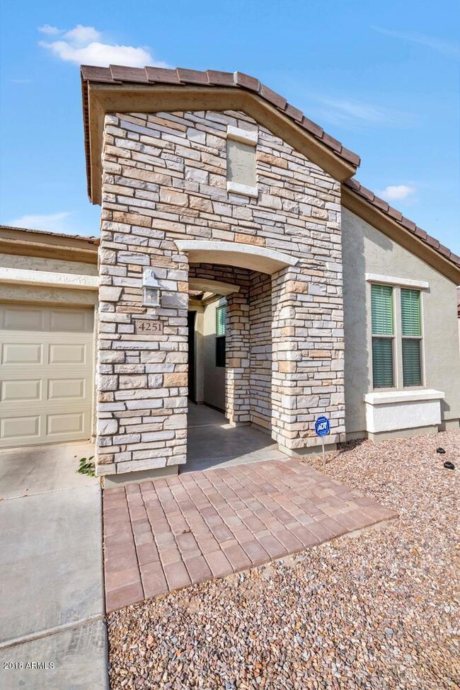 4251 E Ficus Way Gilbert AZ-large-004-22