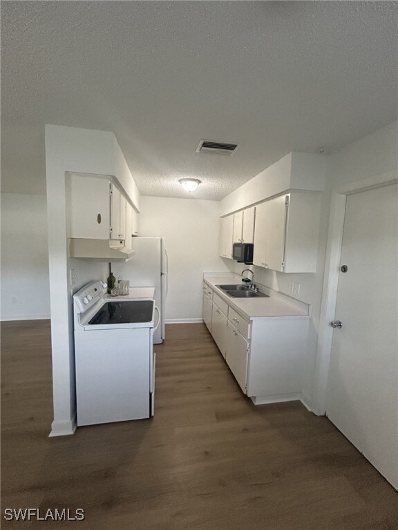 1124 Highlands Dr, Naples, FL 34103 - photo 6