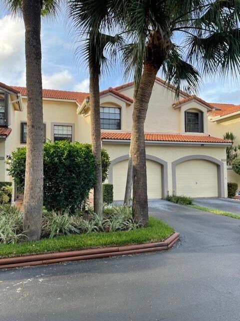 3535 Magellan Cir unit 524, Miami, FL 33180 - photo 6
