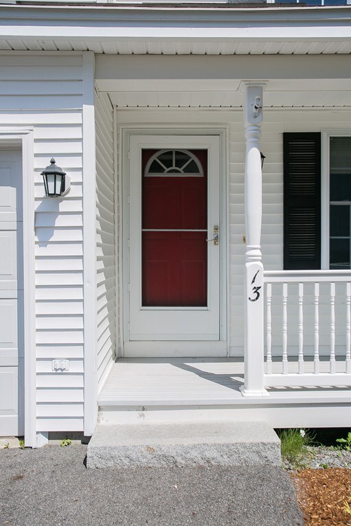 13 Rebecca Ln, Dracut, MA 01826 - photo 4