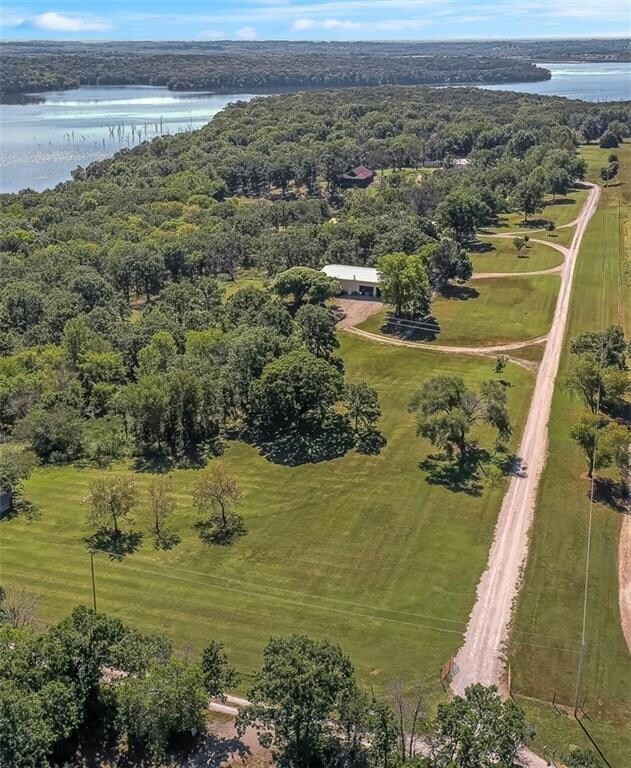 406 21000 Rd unit A, Cherryvale, KS 67335 - photo 4