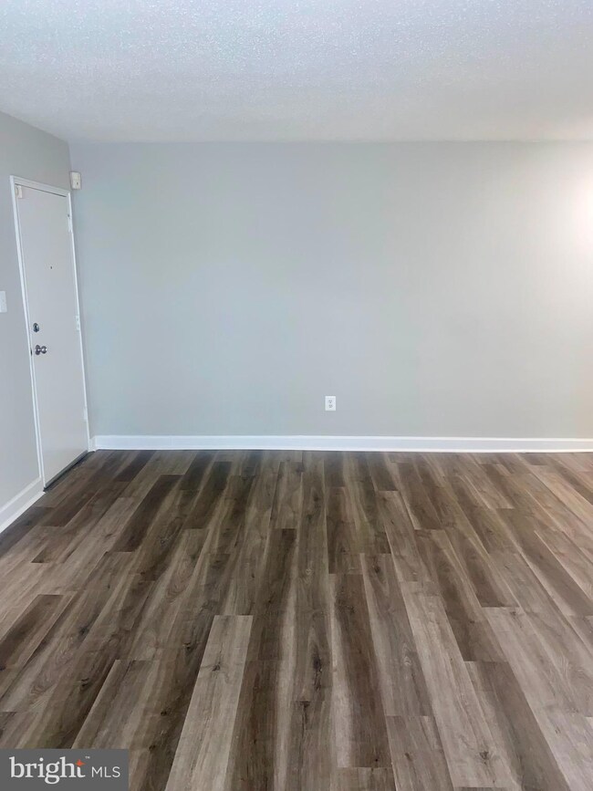 718 Brandywine St SE unit 202, Washington, DC 20032 - photo 2