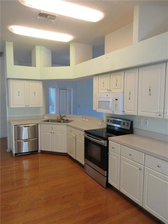 521 Cypress View Dr, Oldsmar, FL 34677 - photo 7